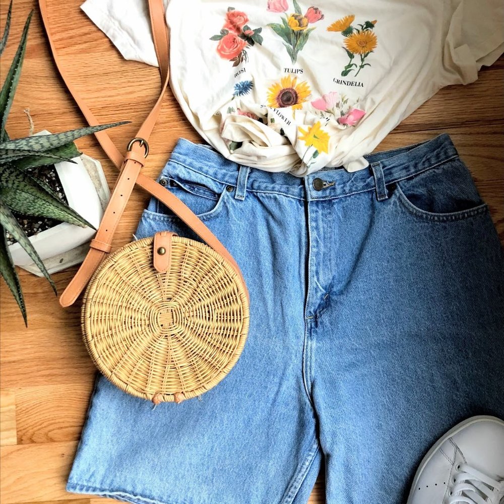 Vintage High Rise Jean Shorts sz 10